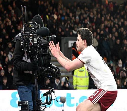 佩德里,共谋良策,携手并肩比,B,Sports,B体育,体育直播,体育赛事,APP下载,官方网地址