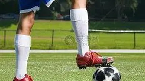 北京球队抵达西宁备战赛季首战 林书豪不畏严寒亲笔签名